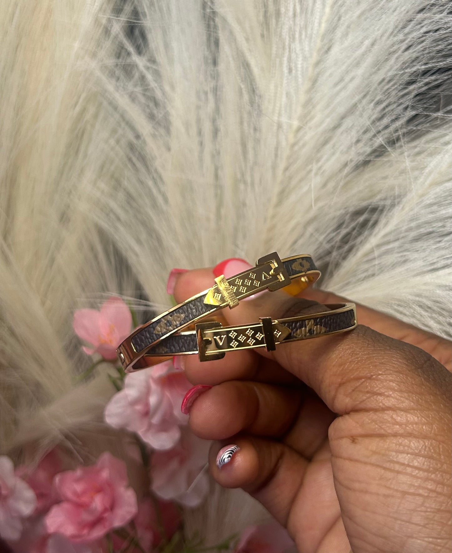 Gold & Brown LV
